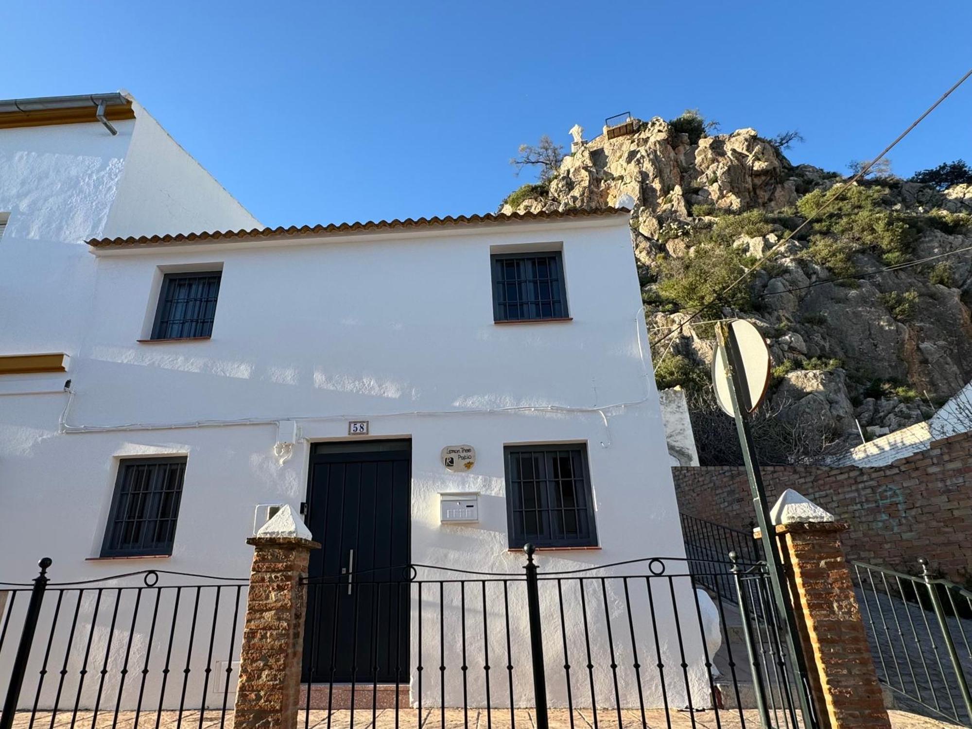 Lemon Tree Patio Βίλα Olvera Εξωτερικό φωτογραφία